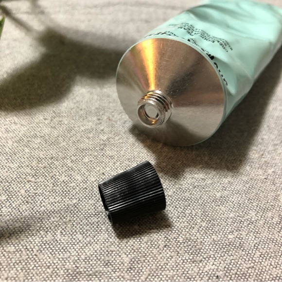 Grown Alchemist body cream - Picture 2 of 2